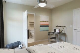 theone-annarbor-desk-bedroom theone-annarbor-desk-bedroom